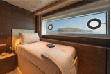 Custom Line Navetta 33